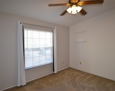 3379 Fox Hunt Drive - Photo Thumbnail 36