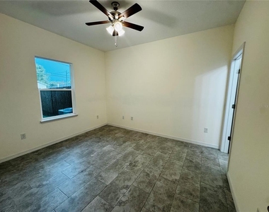 1810 Dunbar Street - Photo Thumbnail 7