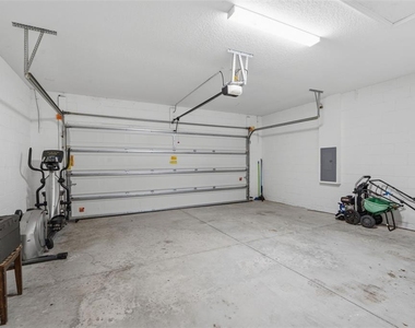 836 Cambridge Drive - Photo Thumbnail 35