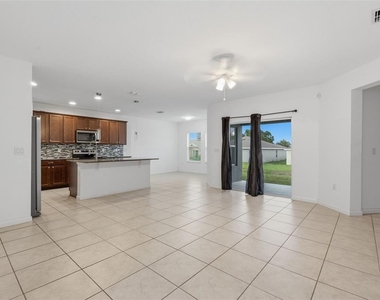 836 Cambridge Drive - Photo Thumbnail 15