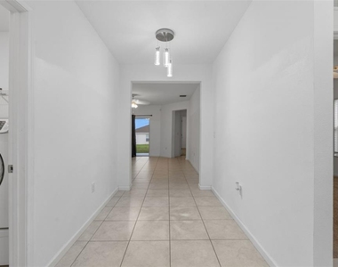 836 Cambridge Drive - Photo Thumbnail 33