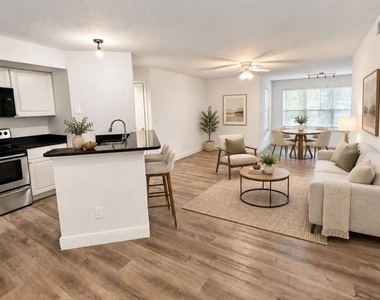 4572 Commander Drive - Photo Thumbnail 7