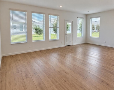 5121 Arrowfeather Court - Photo Thumbnail 15