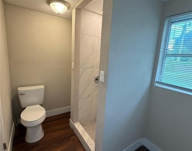 2507 Coral Way - Photo Thumbnail 16