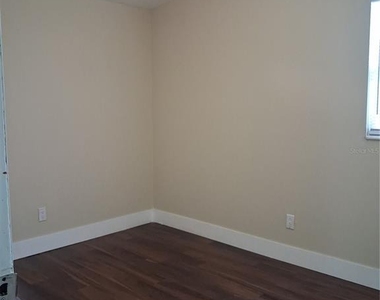 2507 Coral Way - Photo Thumbnail 5