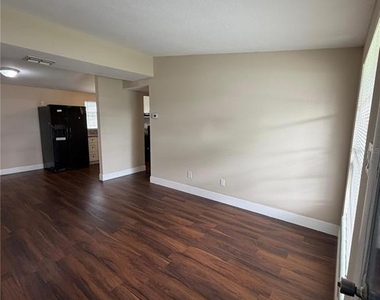 2507 Coral Way - Photo Thumbnail 11