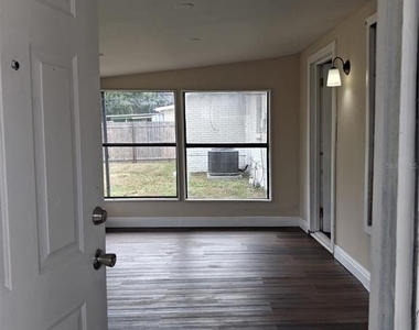 2507 Coral Way - Photo Thumbnail 4