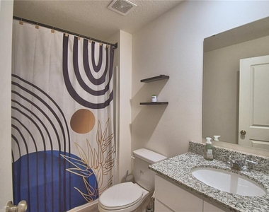 1201 Chester Avenue - Photo Thumbnail 7