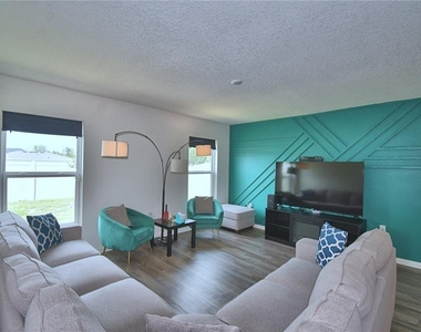 1201 Chester Avenue - Photo Thumbnail 15