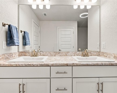 6644 Sw 179th Court Road - Photo Thumbnail 23
