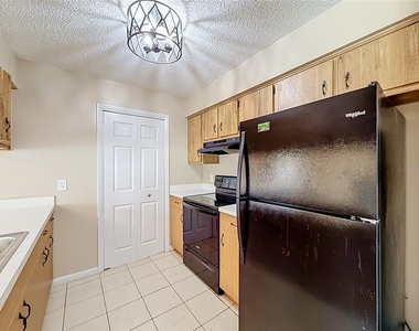 4050 Se 20th Court - Photo Thumbnail 14