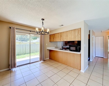 4050 Se 20th Court - Photo Thumbnail 7