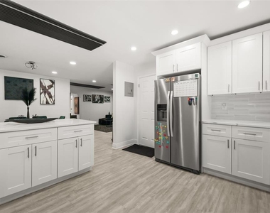 2909 Hargill Drive - Photo Thumbnail 11