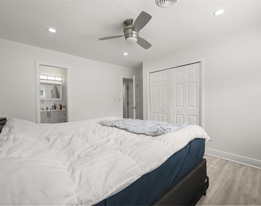 2909 Hargill Drive - Photo Thumbnail 15