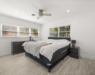 2909 Hargill Drive - Photo Thumbnail 14