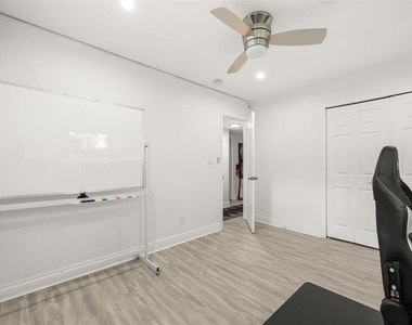 2909 Hargill Drive - Photo Thumbnail 13