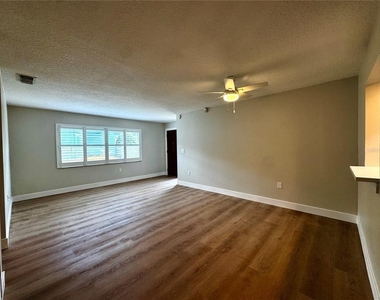 3217 Royal Street - Photo Thumbnail 3