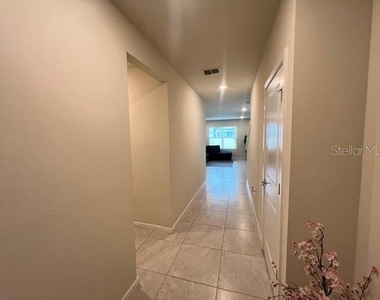 893 Rivers Crossing Street - Photo Thumbnail 6