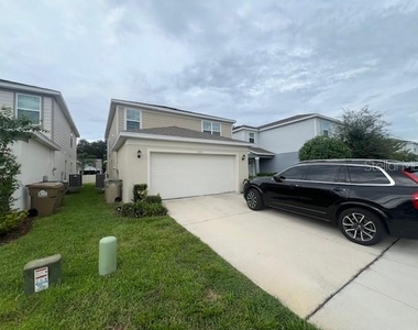 893 Rivers Crossing Street - Photo Thumbnail 2
