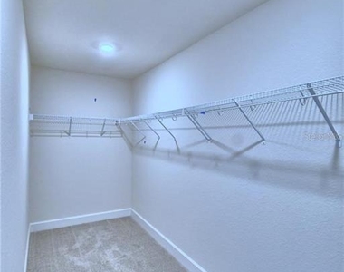 906 Sofia Lane - Photo Thumbnail 30