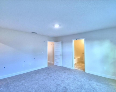 906 Sofia Lane - Photo Thumbnail 29