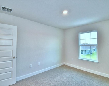 906 Sofia Lane - Photo Thumbnail 21