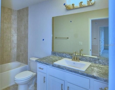 906 Sofia Lane - Photo Thumbnail 23