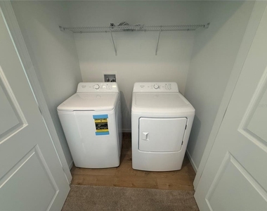 1562 Plank Place - Photo Thumbnail 22