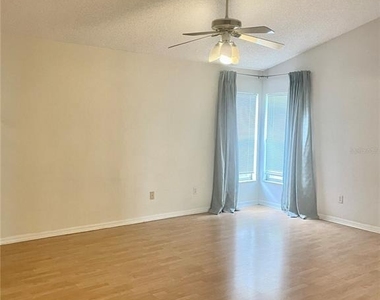 521 Lexingdale Dr - Photo Thumbnail 8