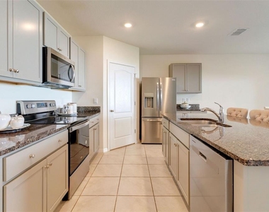 9537 Black Walnut Drive - Photo Thumbnail 16
