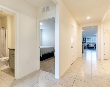 9537 Black Walnut Drive - Photo Thumbnail 2