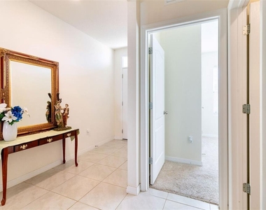 9537 Black Walnut Drive - Photo Thumbnail 8