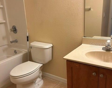 5322 Paradise Cay Circle - Photo Thumbnail 5