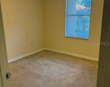 5322 Paradise Cay Circle - Photo Thumbnail 4