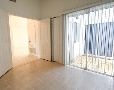 117 Meadow Boulevard - Photo Thumbnail 3