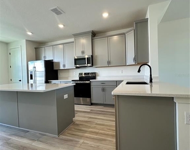 5783 Citrus Park Drive - Photo Thumbnail 9