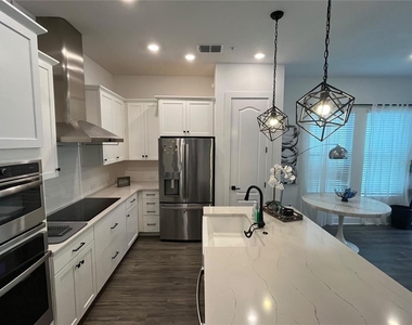 931 Wild Date Lane - Photo Thumbnail 9