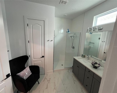 931 Wild Date Lane - Photo Thumbnail 17