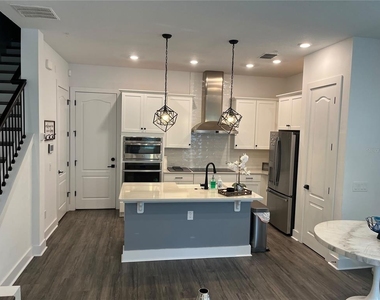 931 Wild Date Lane - Photo Thumbnail 7