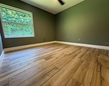 9115 Bay Side Court - Photo Thumbnail 26
