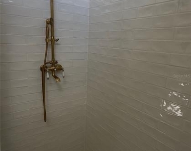 9115 Bay Side Court - Photo Thumbnail 21