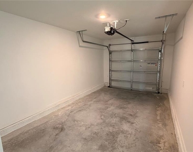806 Lynx St - Photo Thumbnail 8