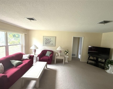 605 Ravenna Street - Photo Thumbnail 2