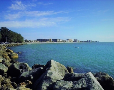 605 Ravenna Street - Photo Thumbnail 18