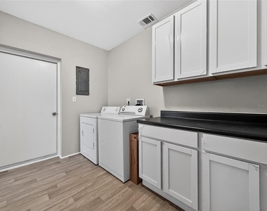 510 N Barrow Avenue - Photo Thumbnail 12