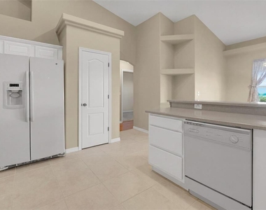 932 Cornell Avenue - Photo Thumbnail 4