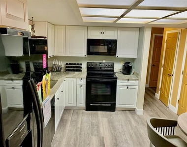 23226 Midway Boulevard - Photo Thumbnail 6