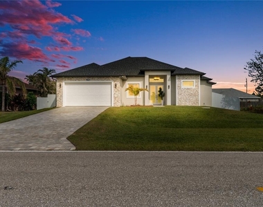 13454 Ingraham Boulevard - Photo Thumbnail 2