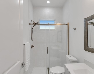 13454 Ingraham Boulevard - Photo Thumbnail 25
