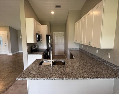 11728 Shirburn Circle - Photo Thumbnail 8